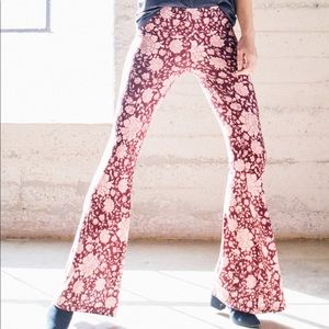 Novella Royale Janis Bells